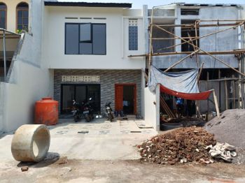 DI JUAL RUMAH BARU 2 LANTAI MARGAHAYU RAYA BELAKANG METRO INDAH MALL